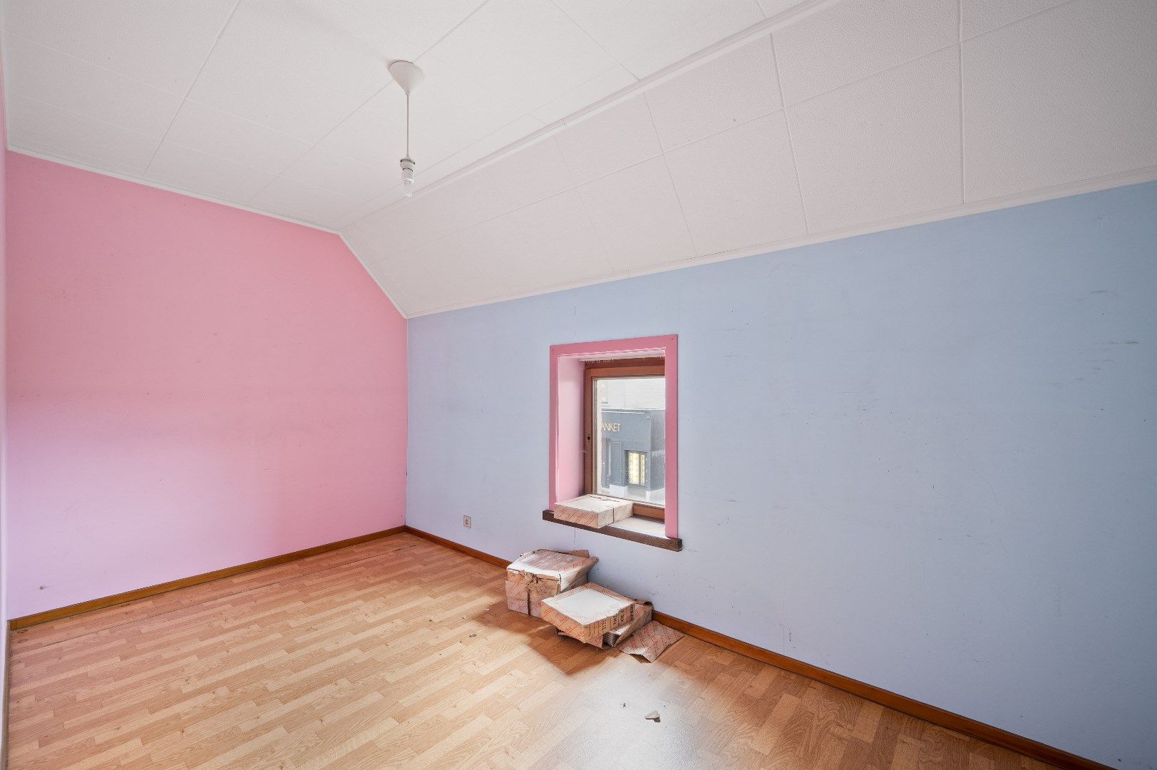 Ruime open bebouwing met 4 slaapkamers, tuin en veel ruimte in Waanrode foto 15