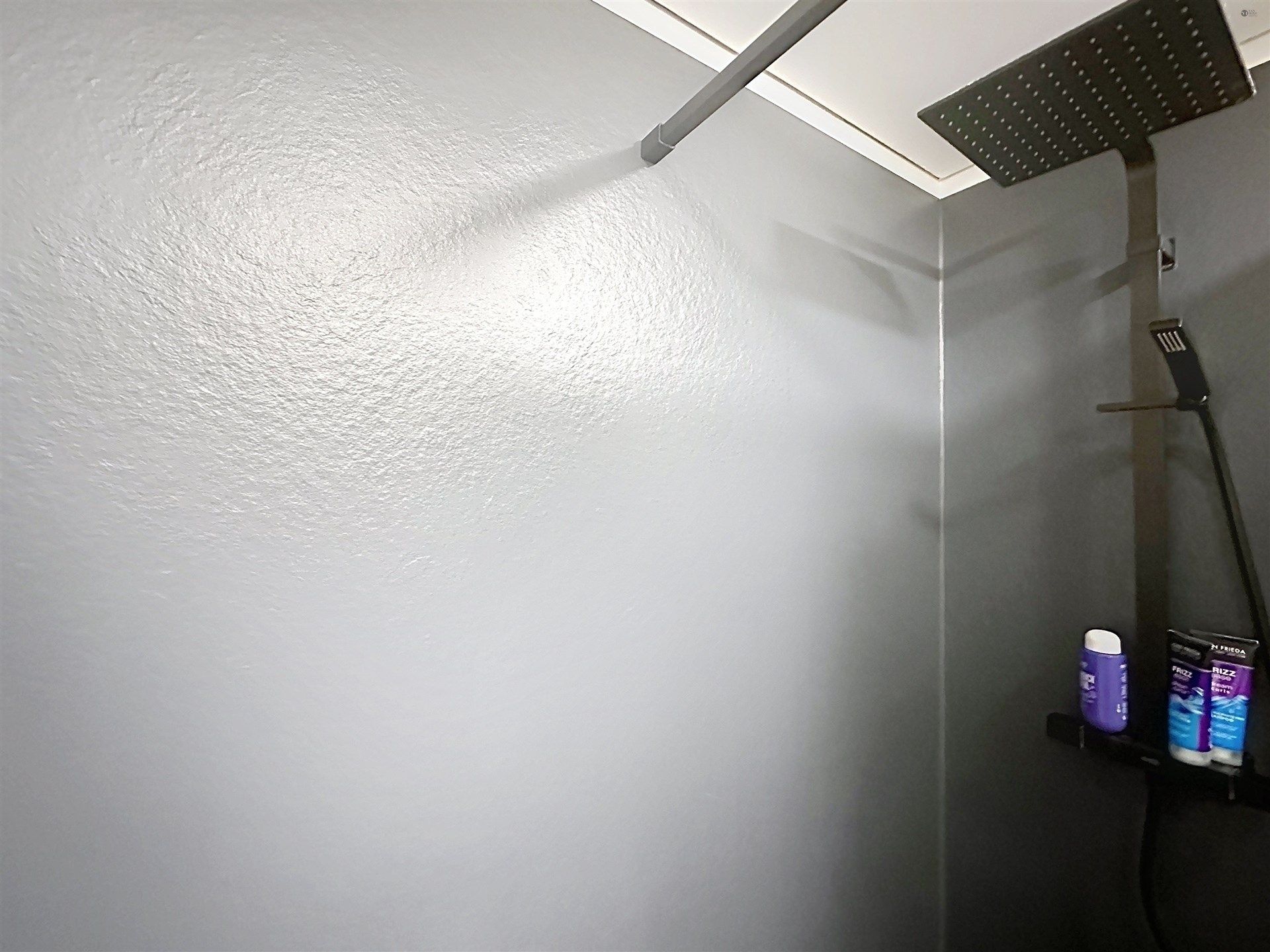 Instapklaar 2-slaapkamer appartement met 40m² terras op toplocatie. foto 8