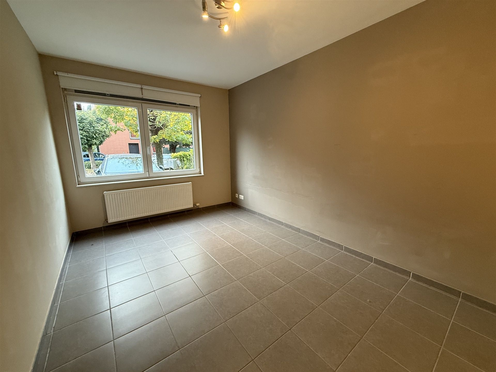 BEZOEKEN VOLZET: Gelijkvloersappartement met twee slaapkamers foto 10