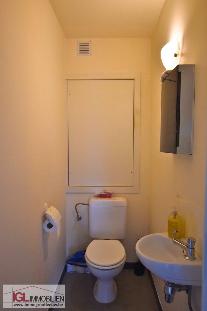 Duplex appartement met garage te huur foto 9