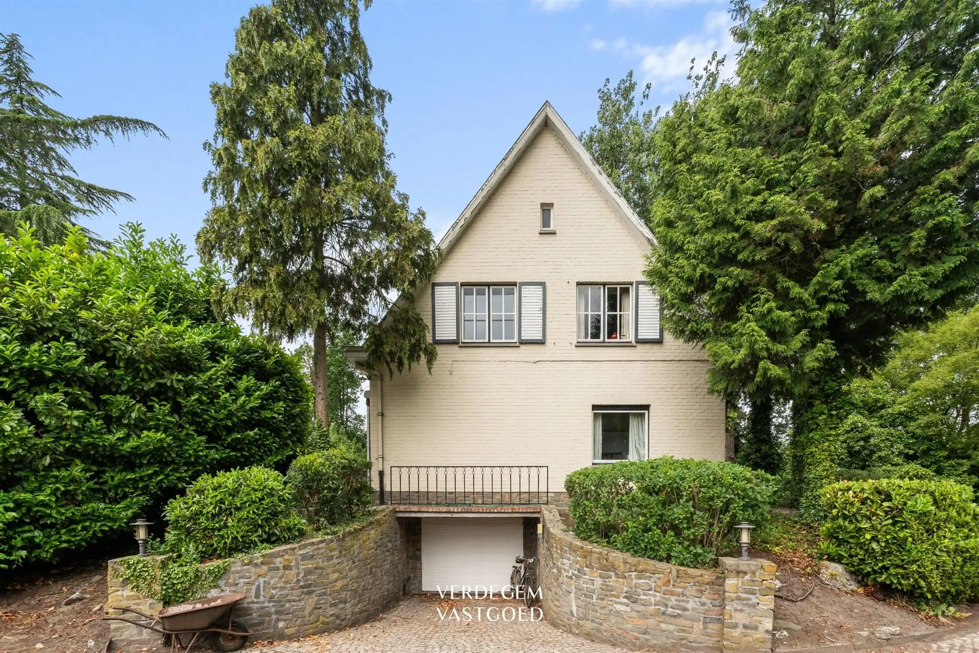 Klassevolle villa in weelderige tuin foto 24