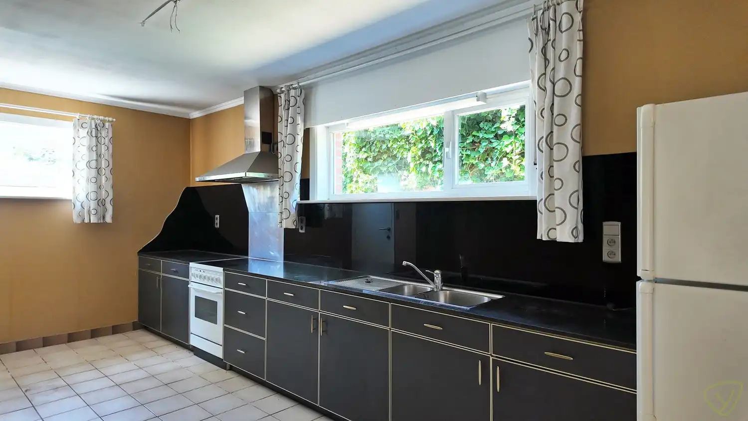 Te renoveren woning met weide op royaal perceel in Eeklo foto 8