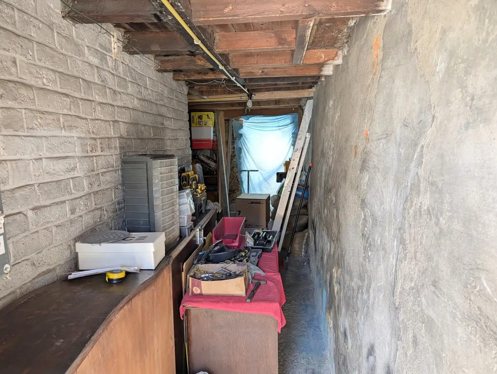 Te renoveren woning met potentieel in een doodlopende straat foto 17