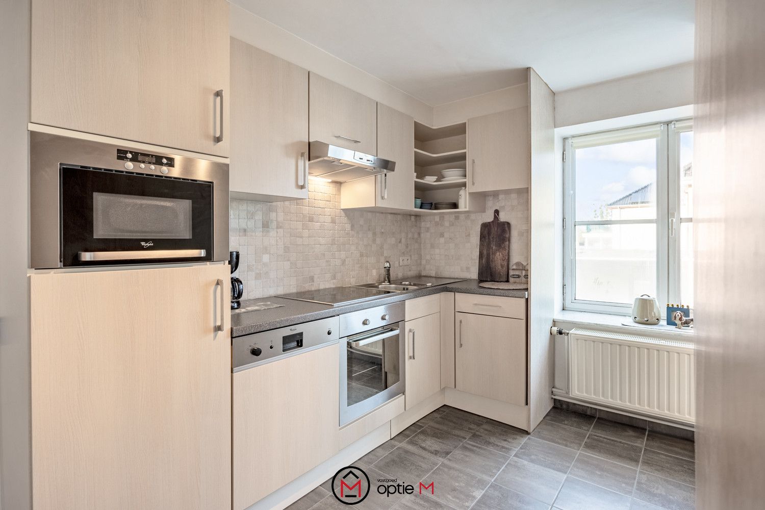 Gebouw met 3 appartementen, 2 kantoren & werkplaats in Bilzen foto 5