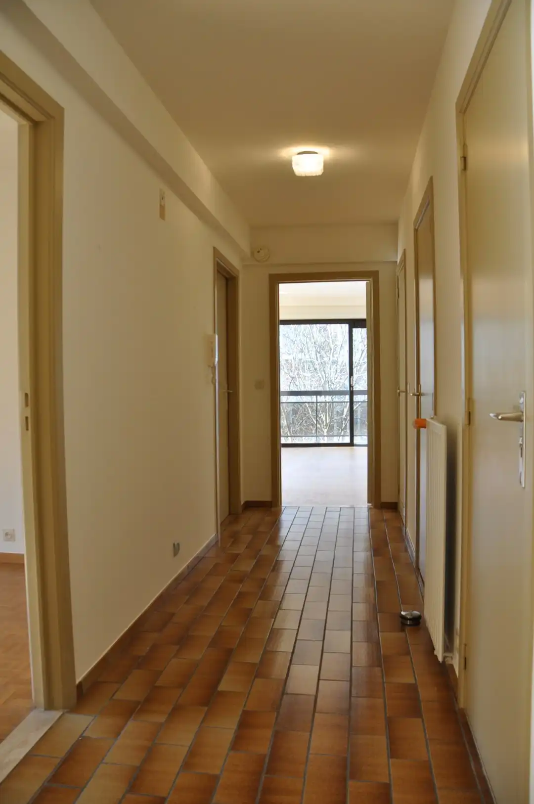 Verzorgd appartement met 2 slaapkamers in het centrum van Izegem. foto 2