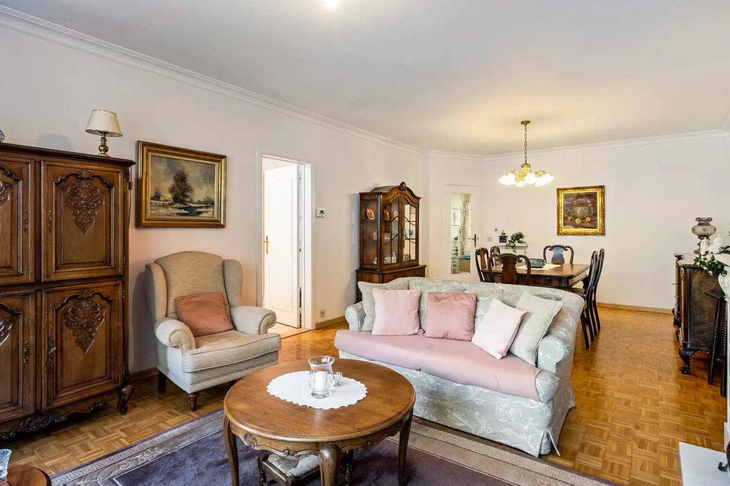 Verzorgd appartement met terras, garage in Borsbeek foto 5