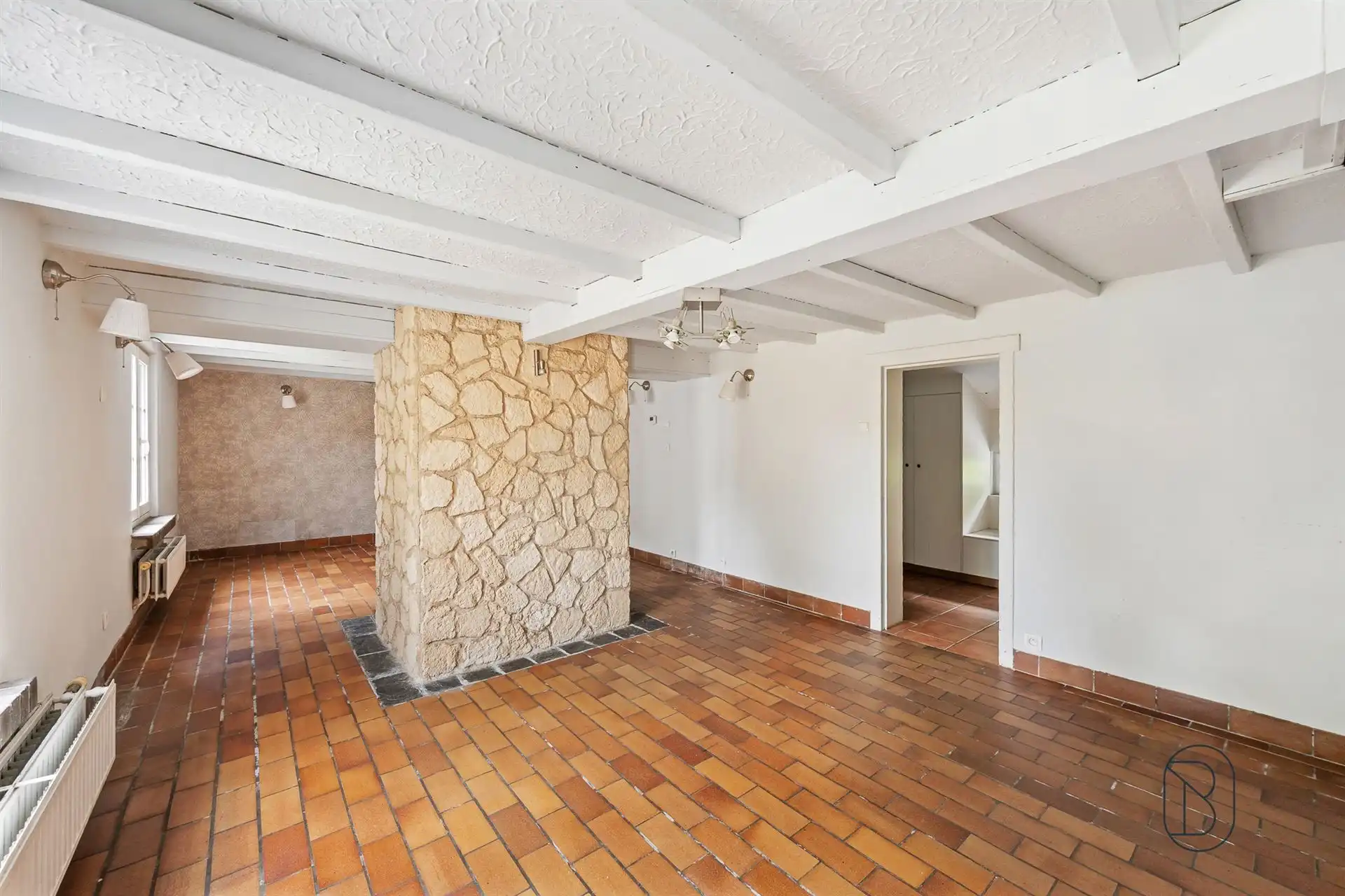 Landelijke woning met 3 slaapkamers, garage en ruime tuin foto 8