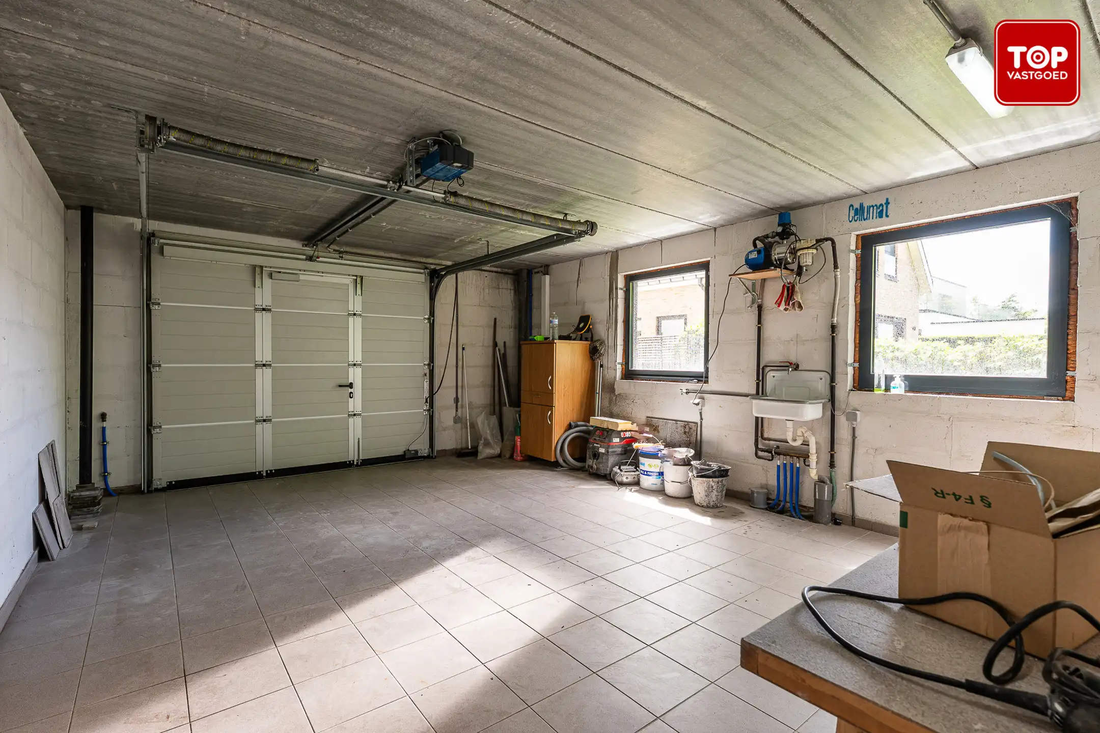 Gerenoveerde gezinswoning met garage en ruime tuin  foto 28