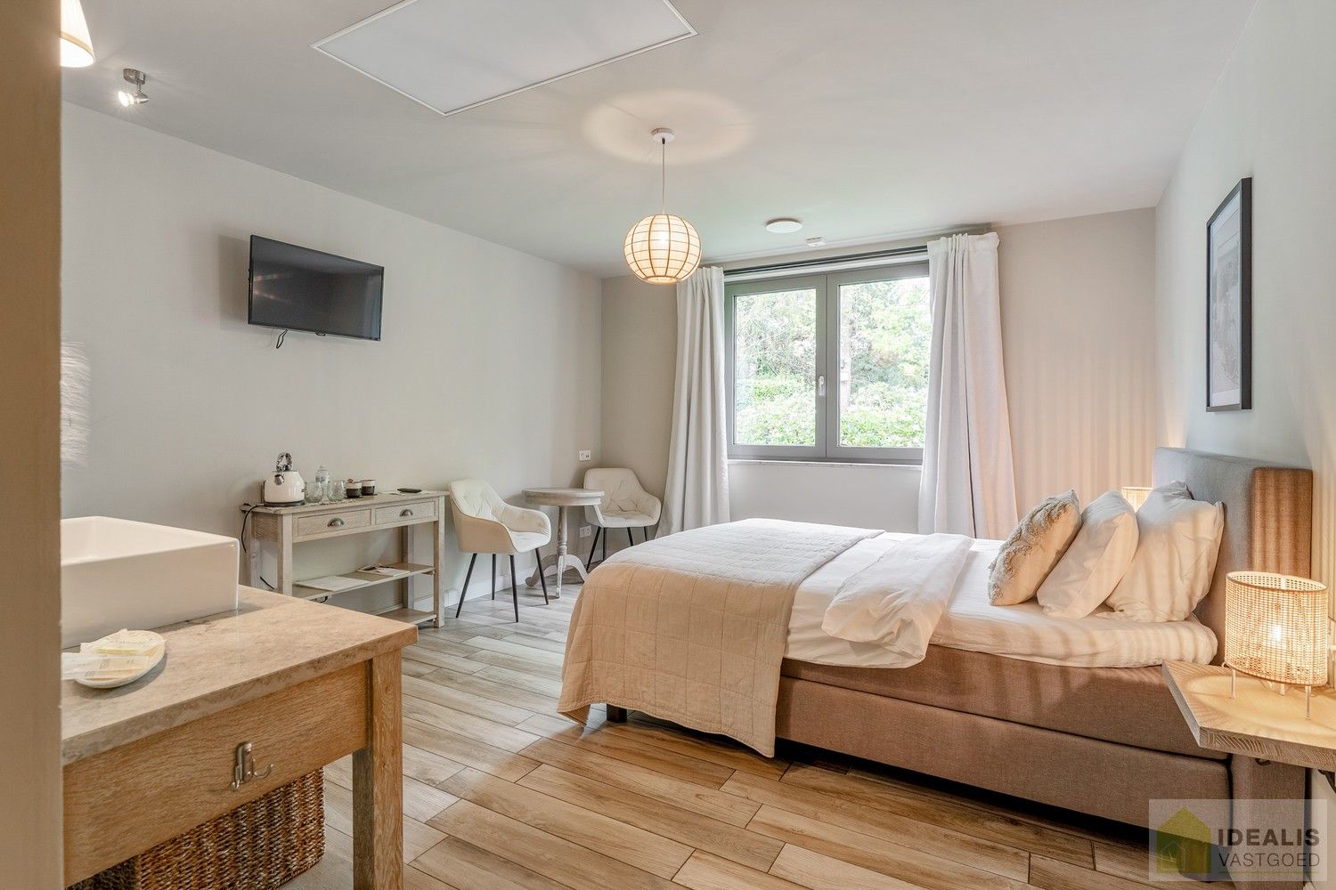 IDEALIS VASTGOED – Prachtige, stijlvolle woning mét B&B-gedeelte, van maar liefst +-315m² foto 26