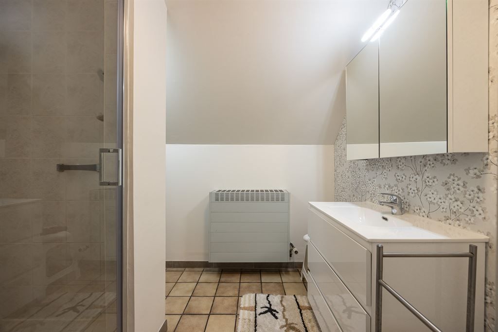 Instapklare woning in een zeer rustige wijk! foto 22