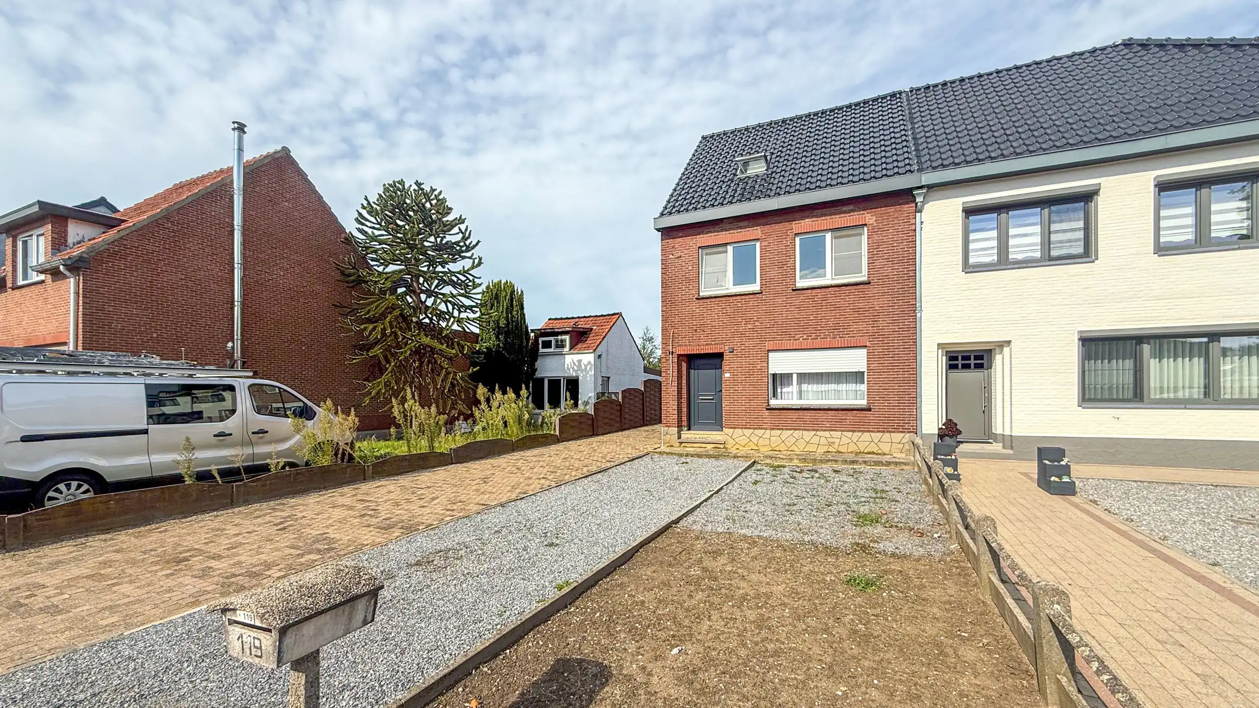Volledig vernieuwde woning met 4 slp en uitstekende ligging! foto 28