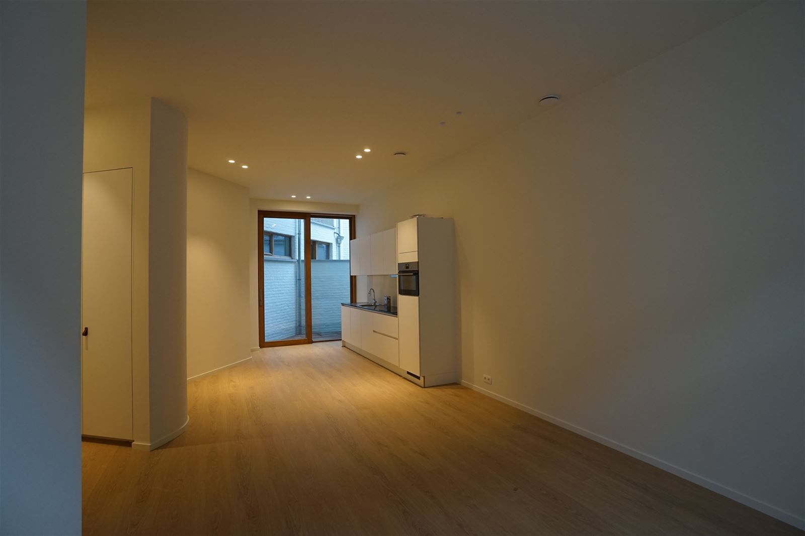 Instapklaar appartement te centrum Zottegem! foto 22