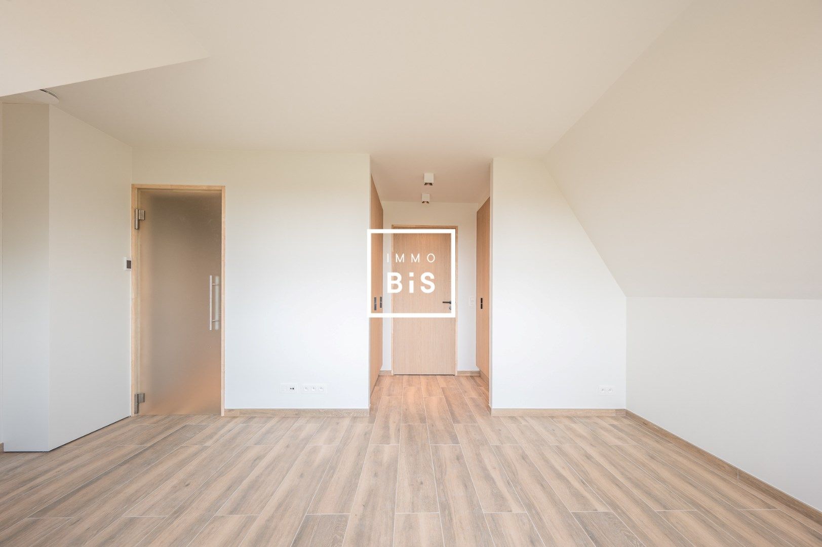 Prachtig afgewerkte hoekwoning, zeer rustig gelegen nabij het centrum foto 13