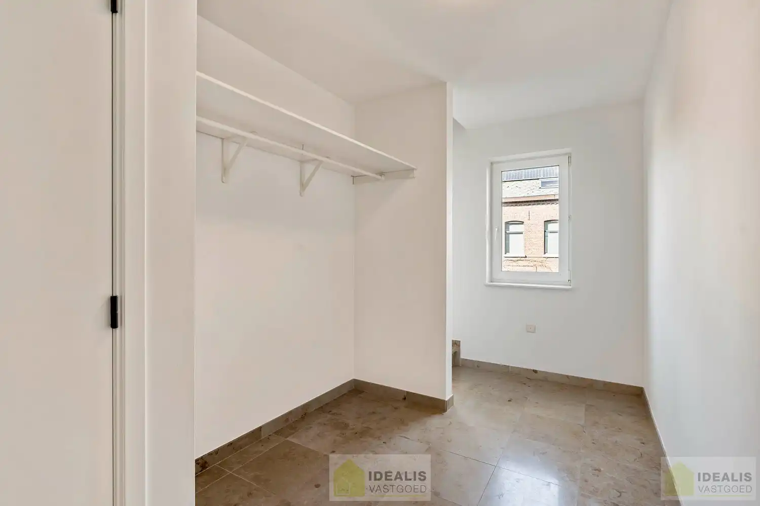 IDEALIS VASTGOED - PRACHTIG GERENOVEERD DUPLEXAPPARTEMENT IN HARTJE HAMONT! foto 7