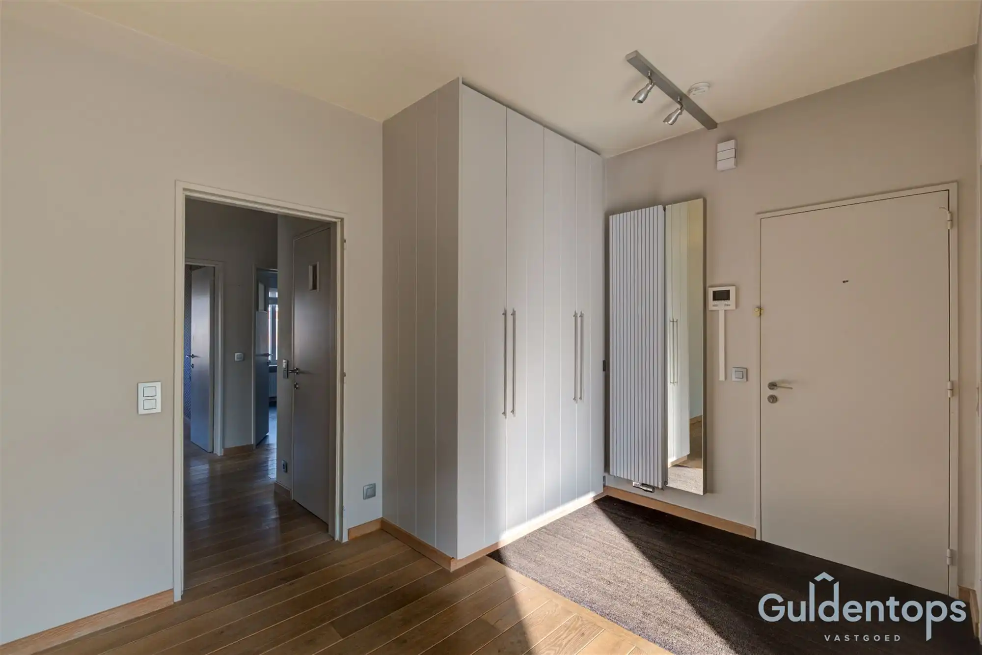 3-slaapkamerappartement op knappe ligging foto 12