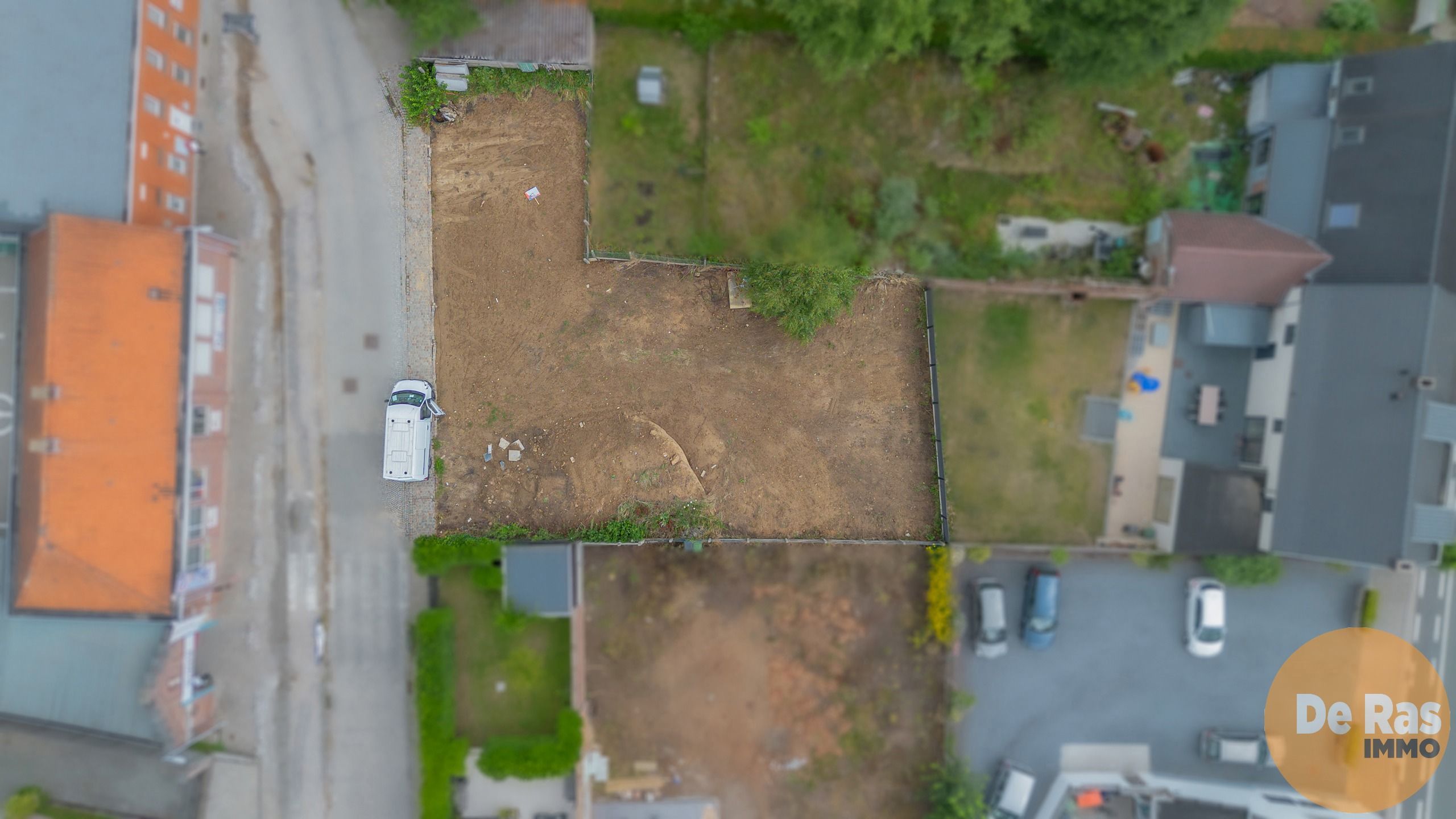 HILLEGEM– Zuidgerichte bouwgrond voor OB op centrale ligging foto 3