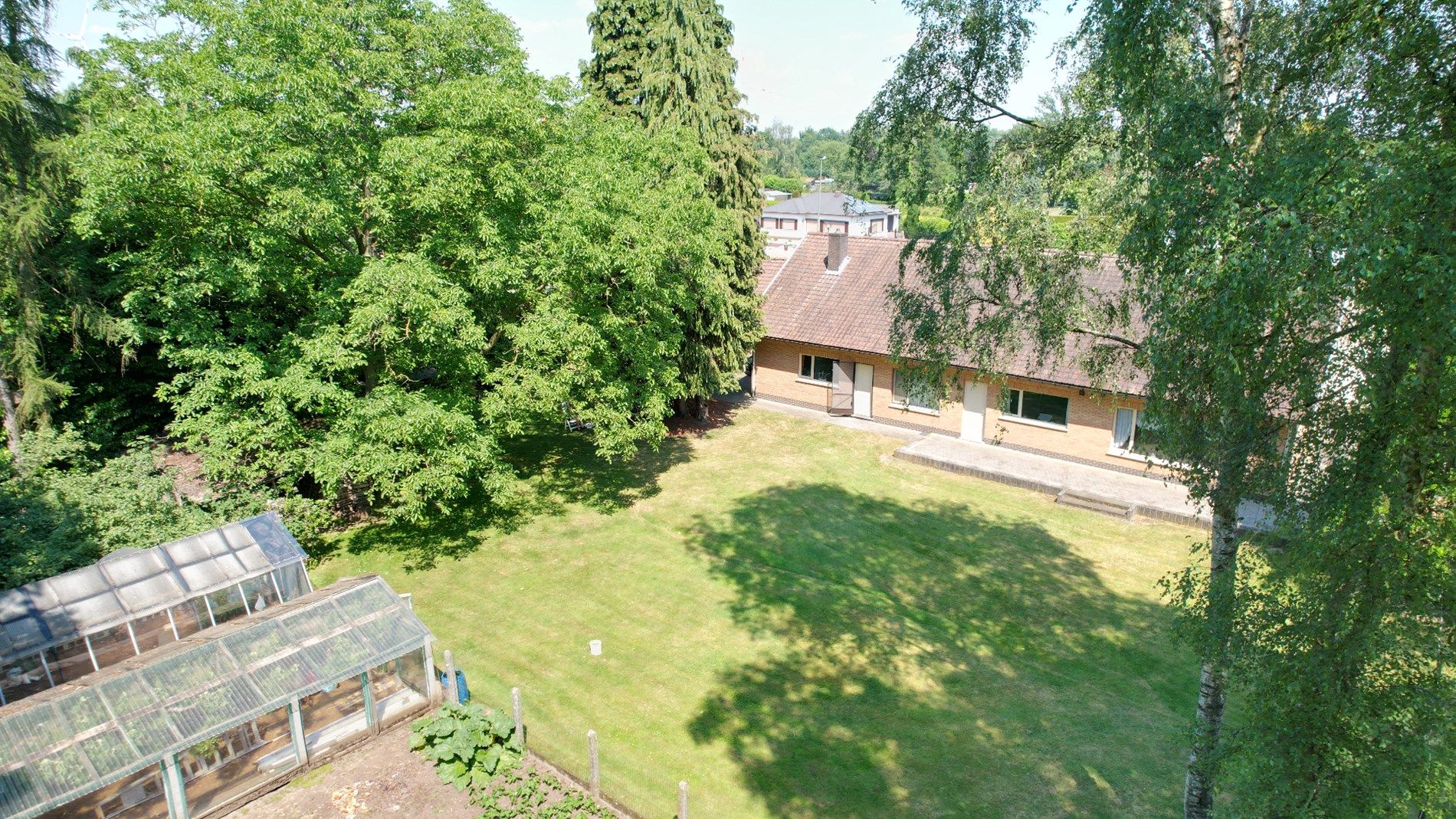 Prima onderhouden landhuis met 2 slaapkamers op een bijzonder groot perceel van 1ha 11a 60ca foto 6