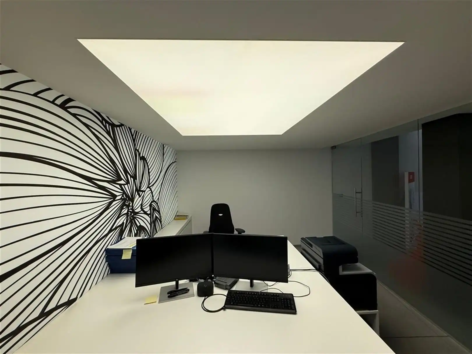 Bedrijfsgebouw te Roeselare foto 8