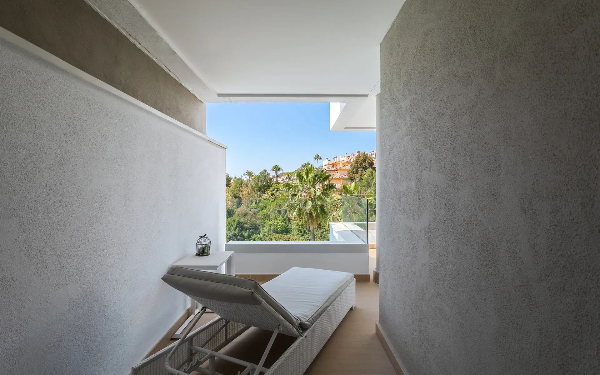 Exclusief wonen met panoramisch uitzicht: luxe appartement in Benahavis foto 18