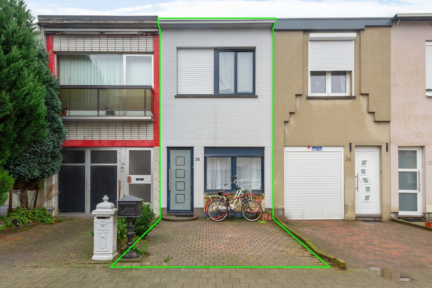 Instapklare woning met 3 slaapkamers en koer te Deurne foto 3