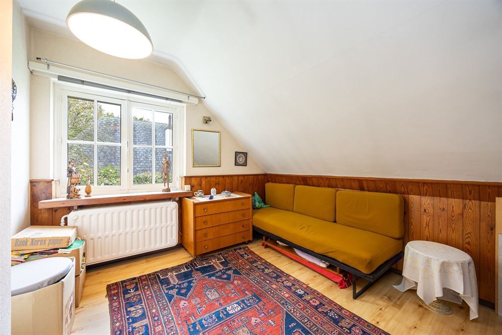 Zeer degelijk landhuis in groene wijk Hertebos foto 12