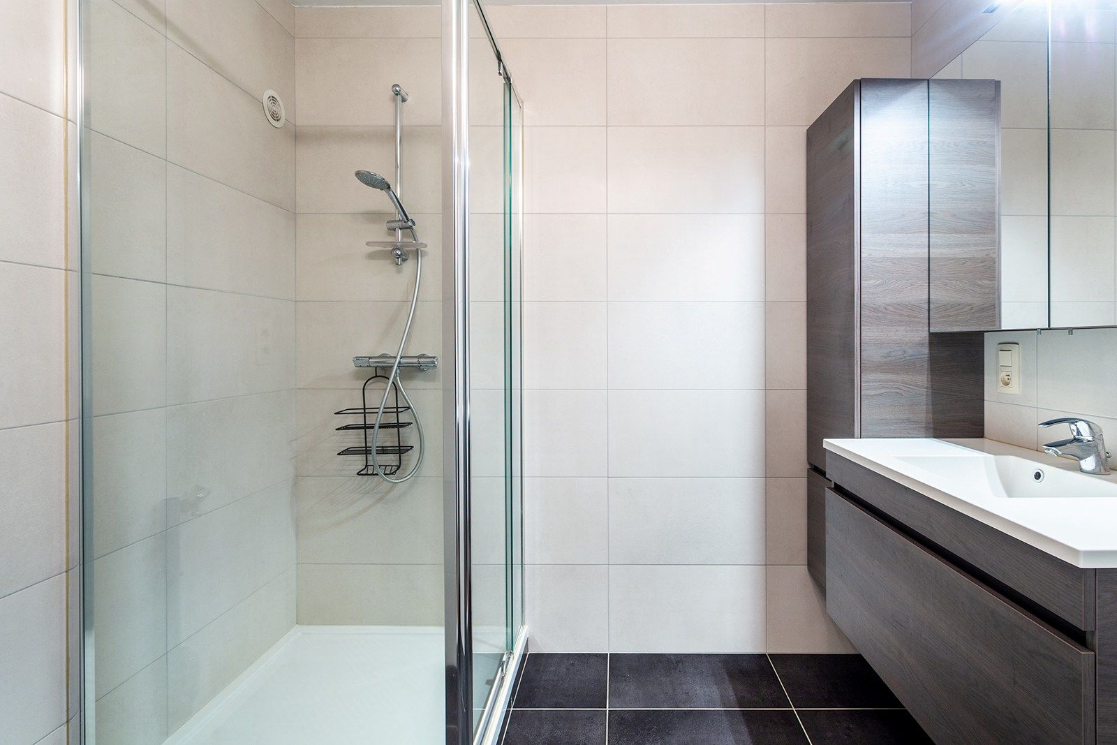 Ruim appartement met veel lichtinval foto 20