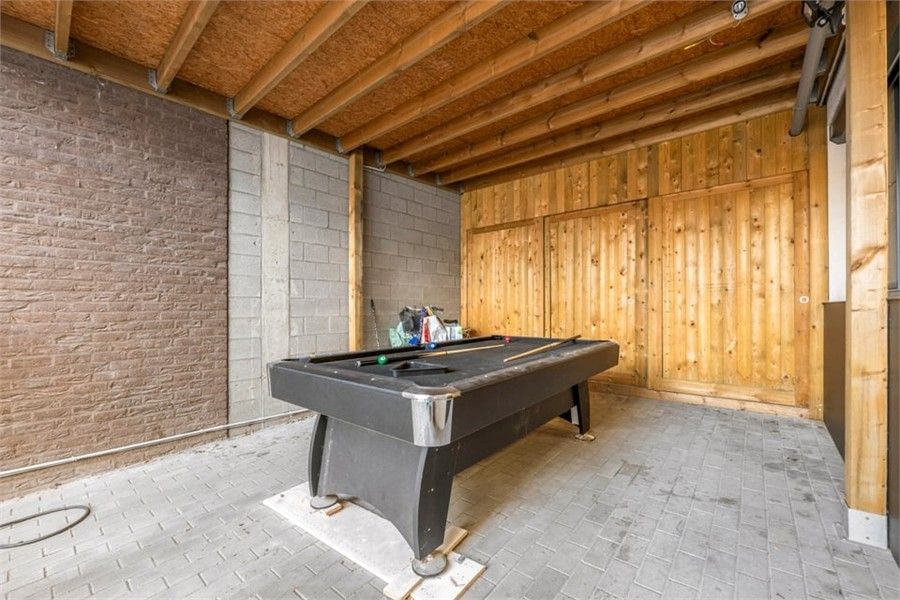 RUIME GERENOVEERDE WONING OP EEN ZEER GOEDE LOCATIE foto 34