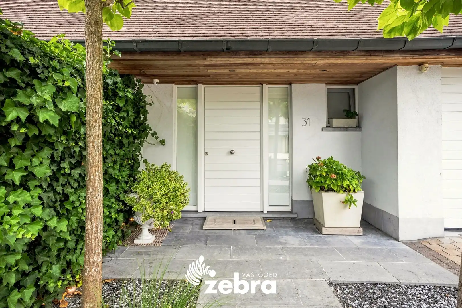 Villa in doodlopende straat te Roeselare! foto 3