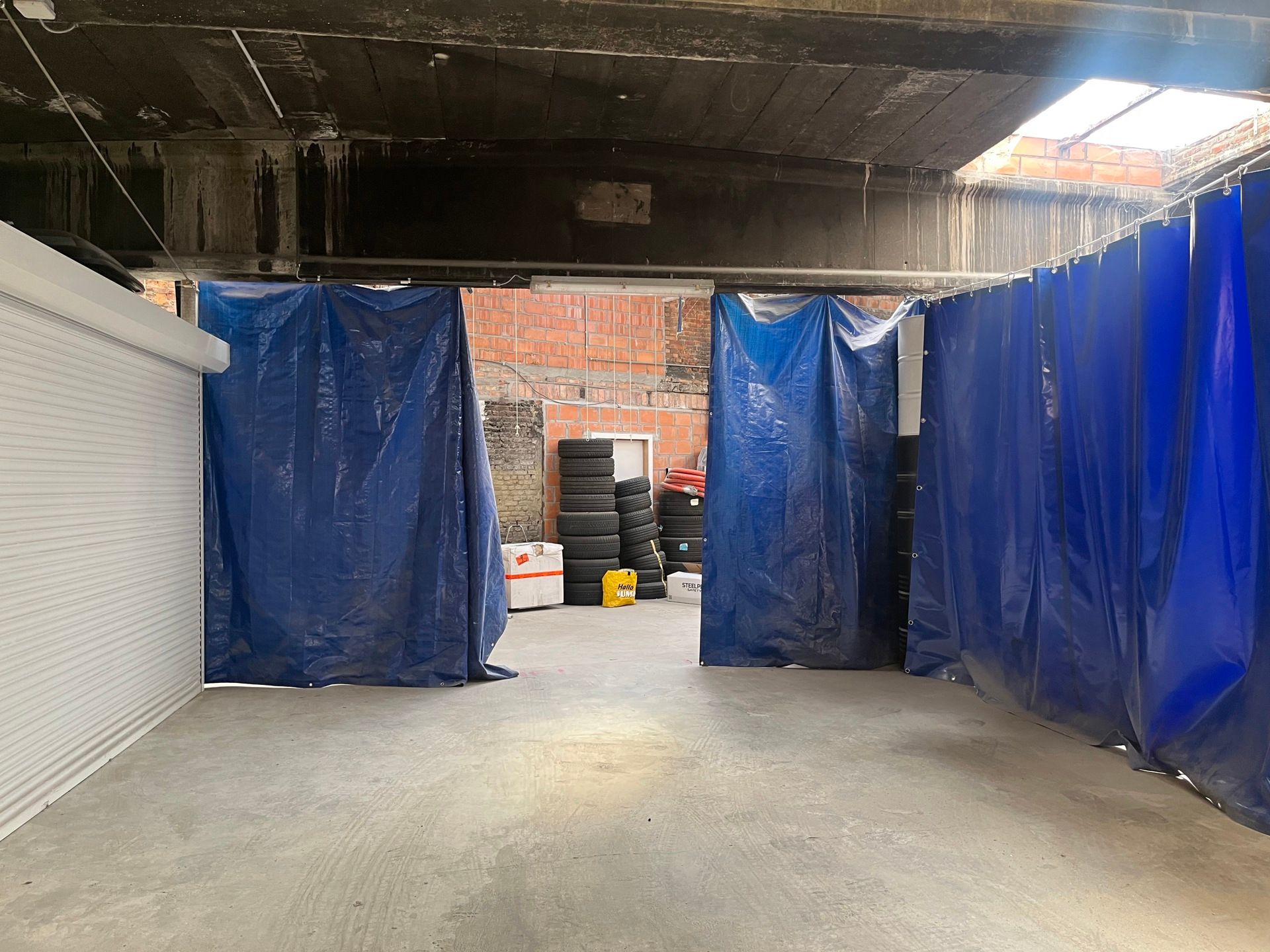 Afscheidbaar magazijn van 235m² op top ligging! foto 16