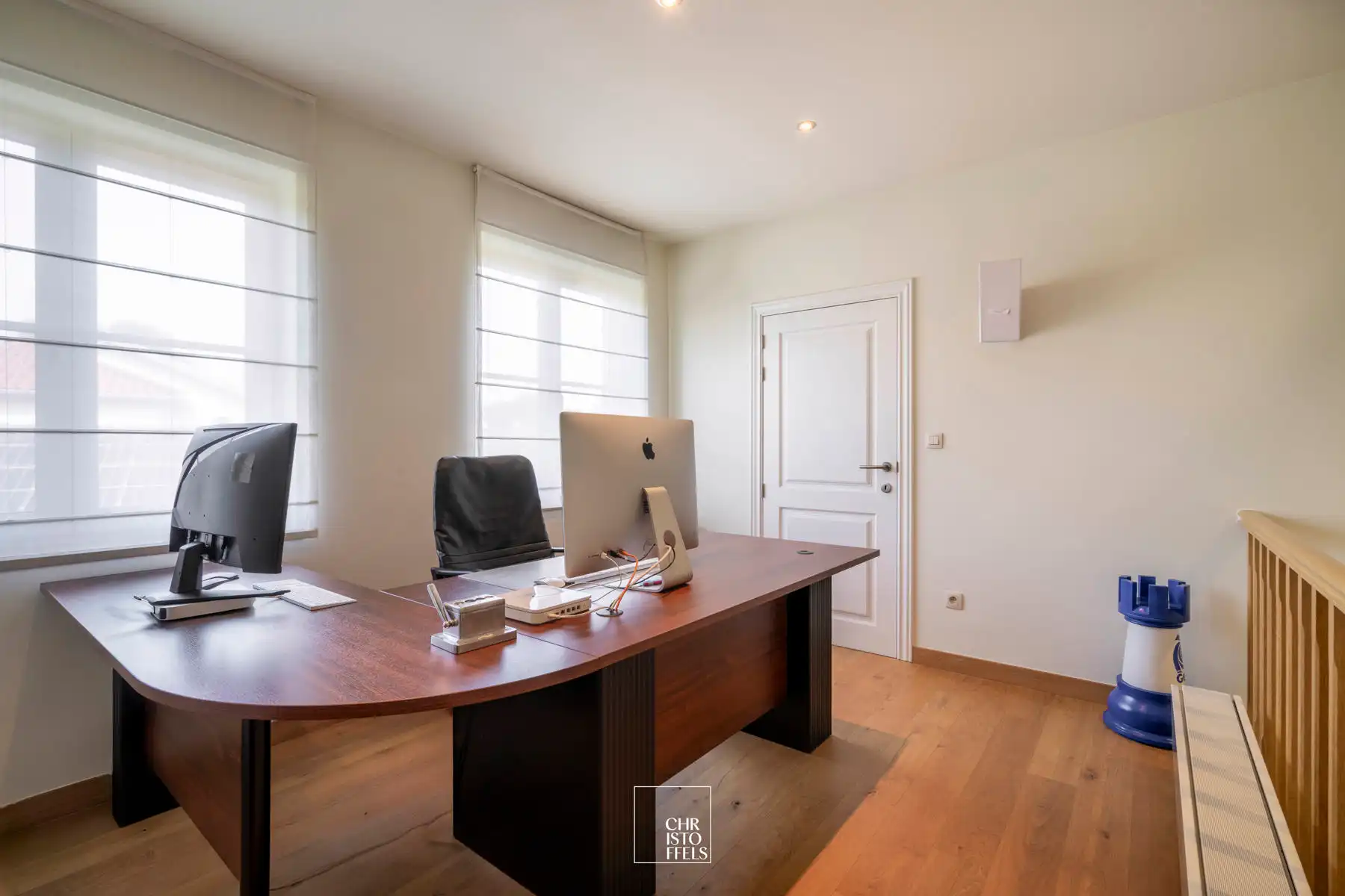 Exclusieve villa van 458m² met buitenzwembad op een perceel van 2.231m² foto 17