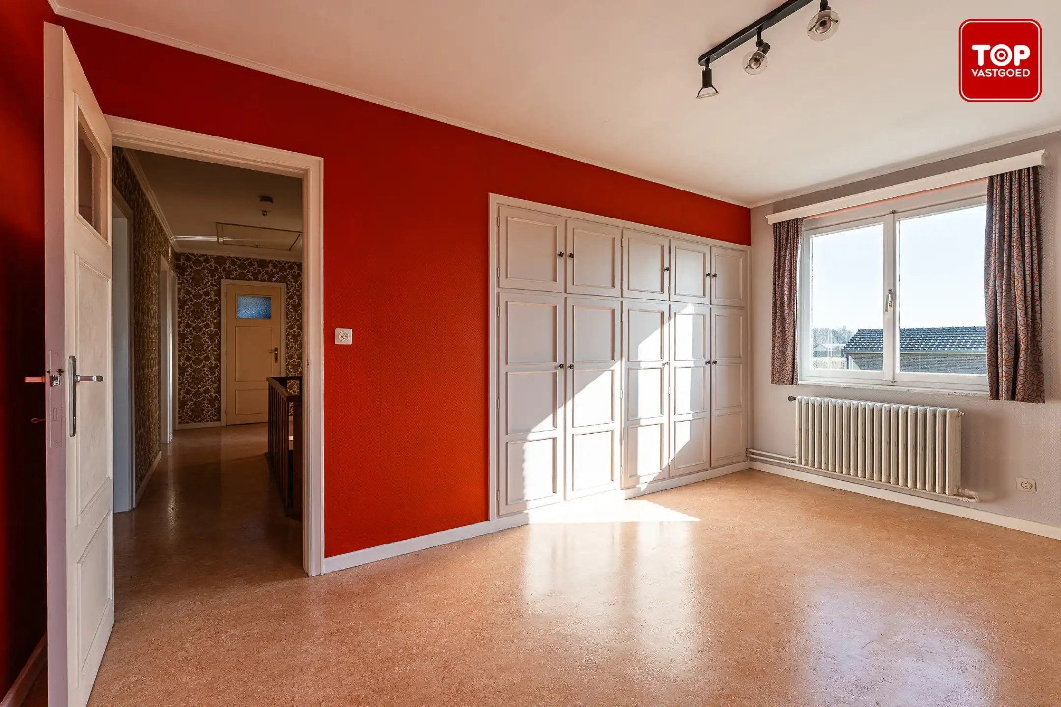 Ruime woning met uitzonderlijk potentieel op rustig gelegen perceel foto 11