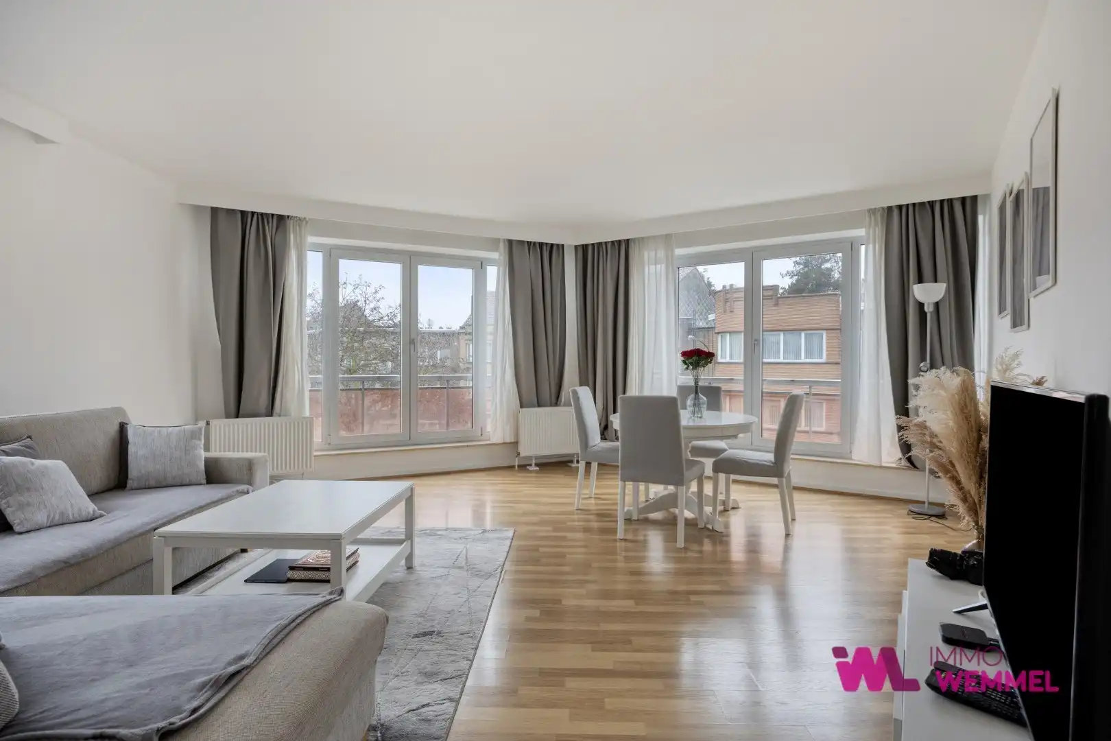 Verzorgd appartement met lift, 2 slaapkamers, garage en kelder foto 8