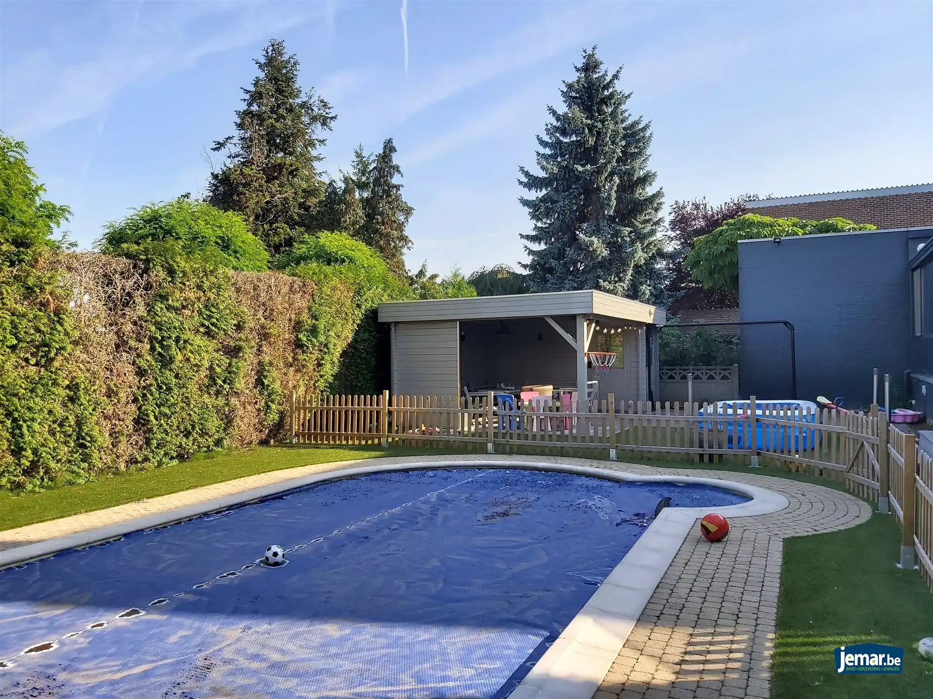 Instapklare en energiezuinige gezinswoning met 5 slaapkamers, zwembad en topligging in Rekem – comfort en ruimte verzekerd! foto 19