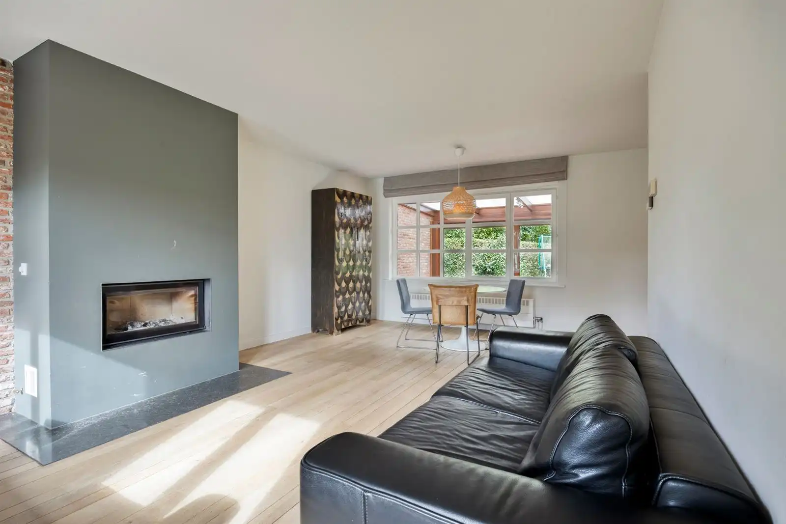Prachtige open bebouwing met 3 slaapkamers, bureau en ruime tuin op toplocatie te Lint foto 6