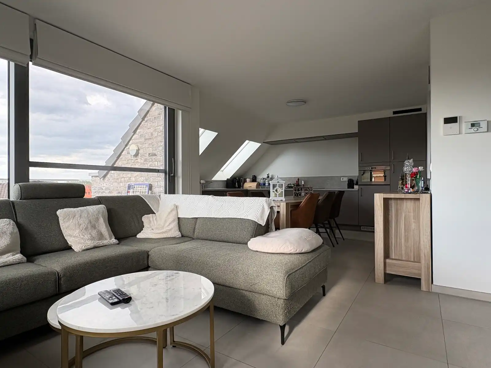 Gunstig gelegen, lichtrijk penthouse foto 7