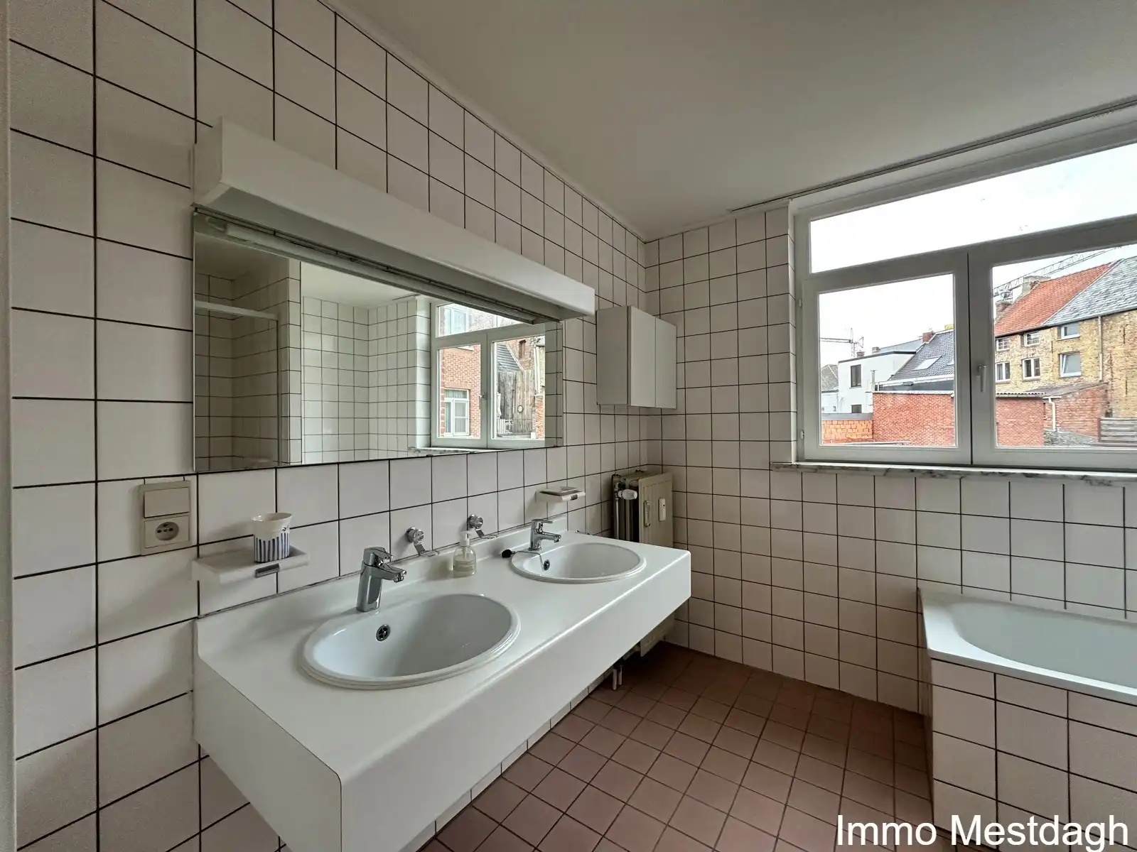 Royaal appartement met garagebox en zicht op de Schaffense Poort. foto 23