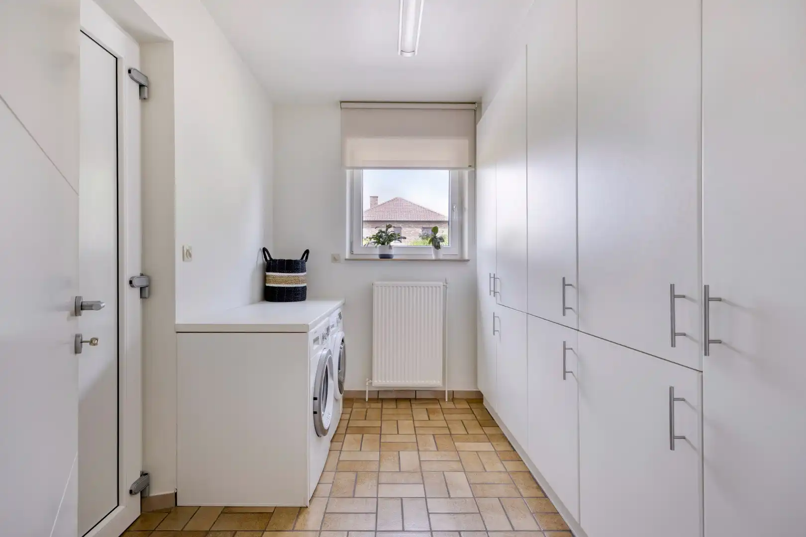 Ruime open bebouwing met zonnige tuin en mogelijkheid praktijkruimte foto 15