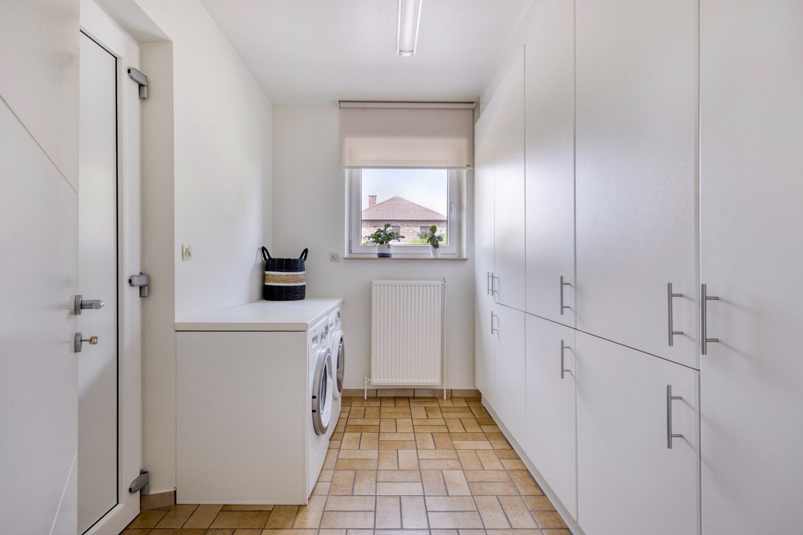 Ruime open bebouwing met zonnige tuin en mogelijkheid praktijkruimte foto 15