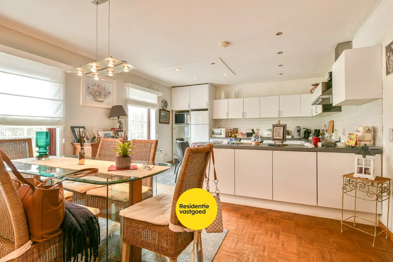 Uniek handelshuis met renovatiepotentieel in het hart van Blankenberge foto 14