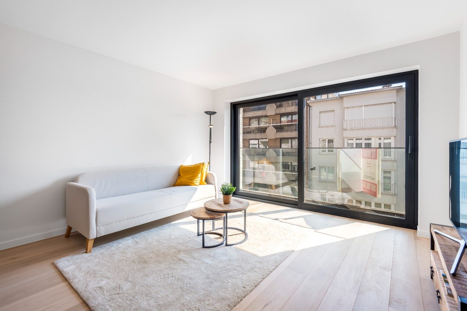 Gerenoveerde studio appartement met slaaphoek op een steenworp van de Zeedijk foto 6
