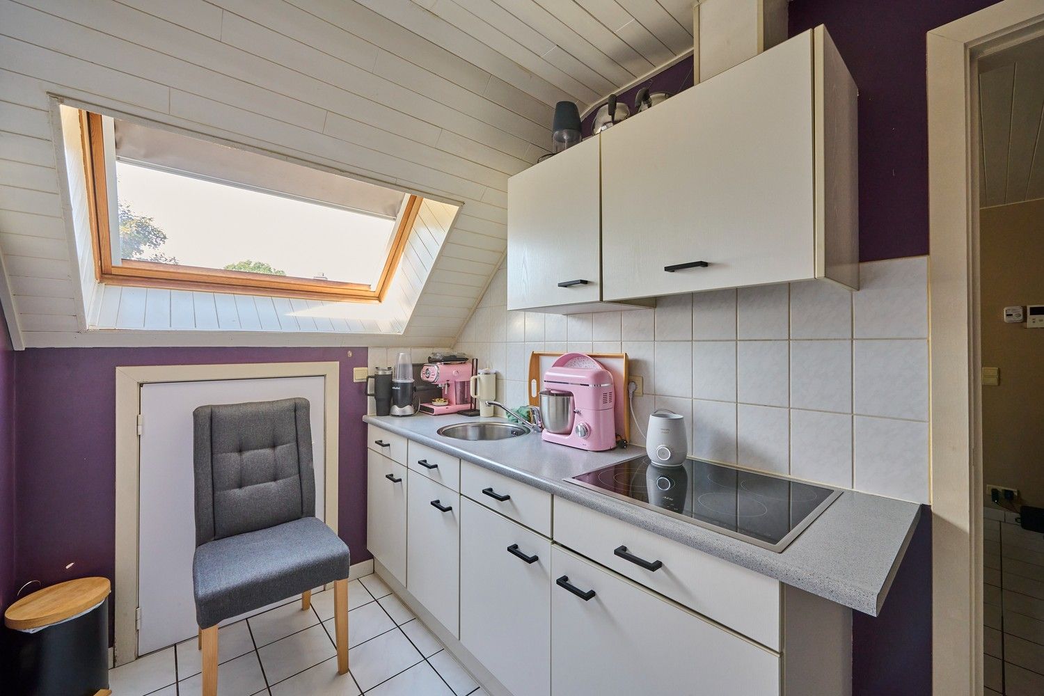 Knus en gezellig dakappartement ideaal gelegen in het centrum op wandelafstand van alle voorzieningen foto 3
