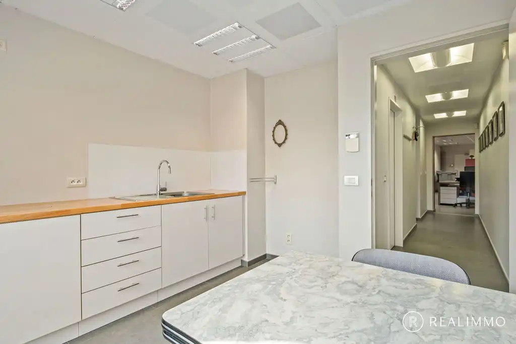 Handelspand te koop in centrum Tiegem foto 14