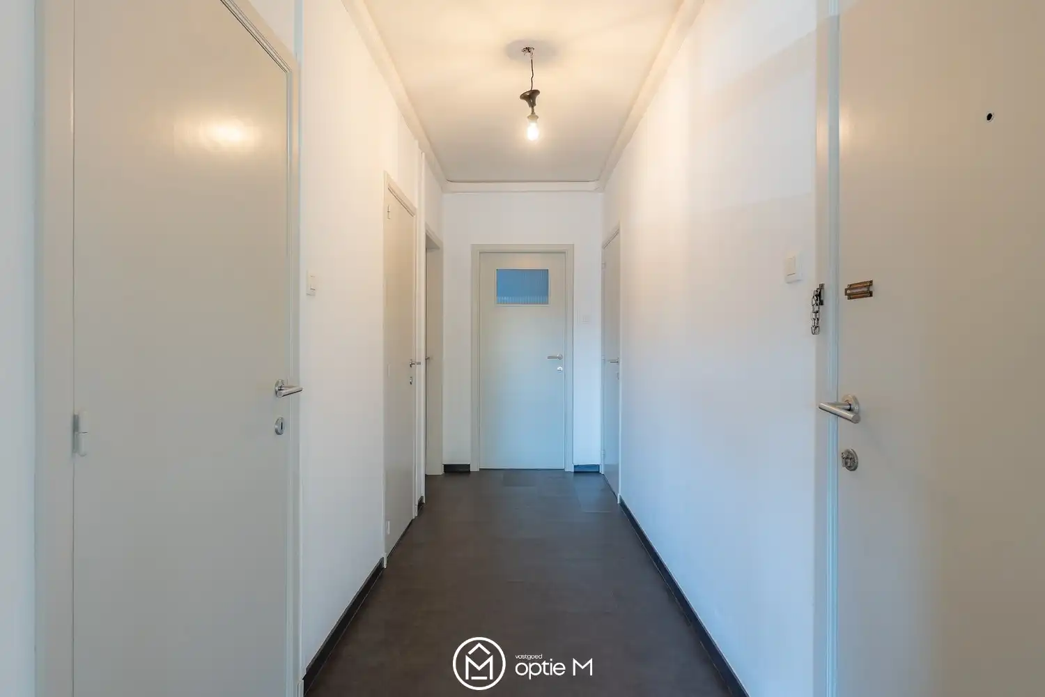 Instapklaar appartement te koop op goede locatie in Hasselt foto 9