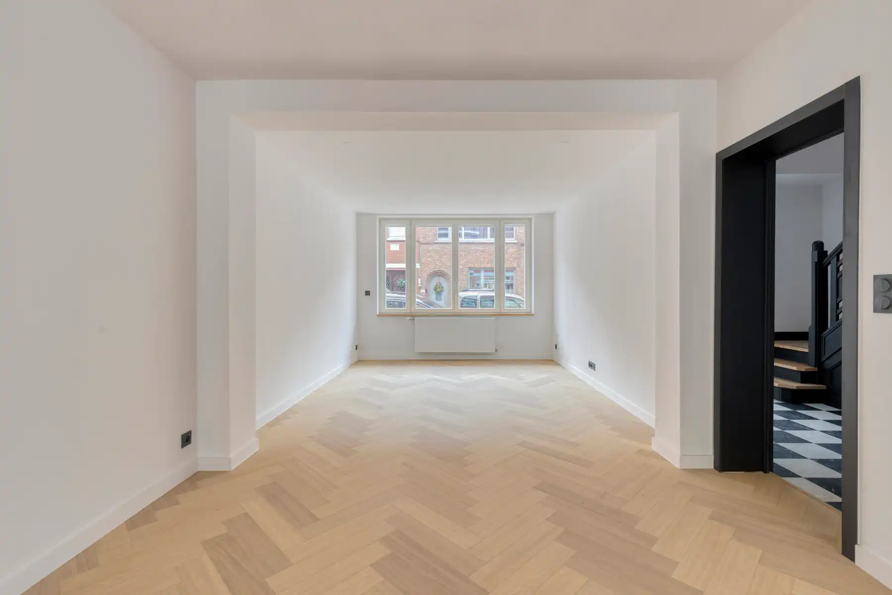 Gerenoveerde (2025) stadswoning met tuin foto 5