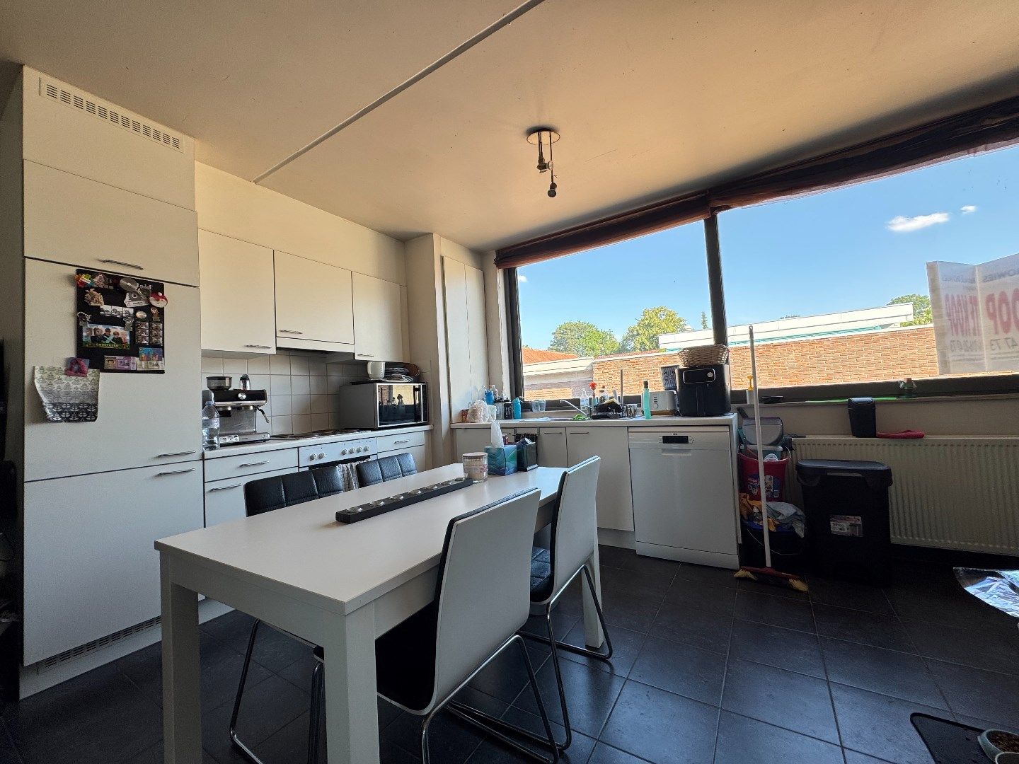 ruime duplex voorzien van een ondergrondse autostaanplaats met berging foto 2