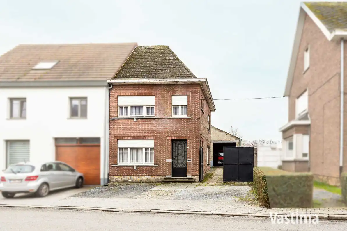 Woning met loods en grote tuin foto 31