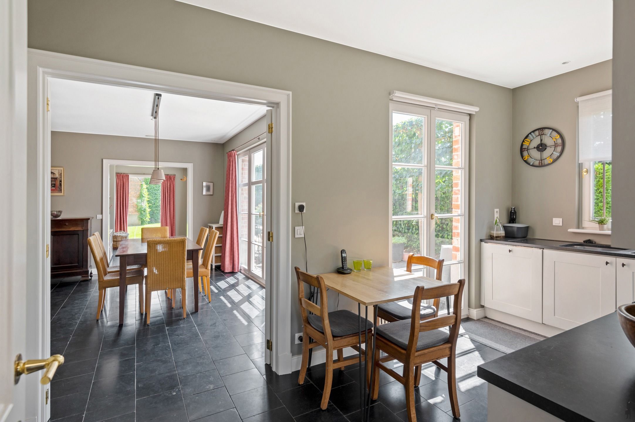 Prachtige villa op rustige locatie met achterliggend weiland. foto 23