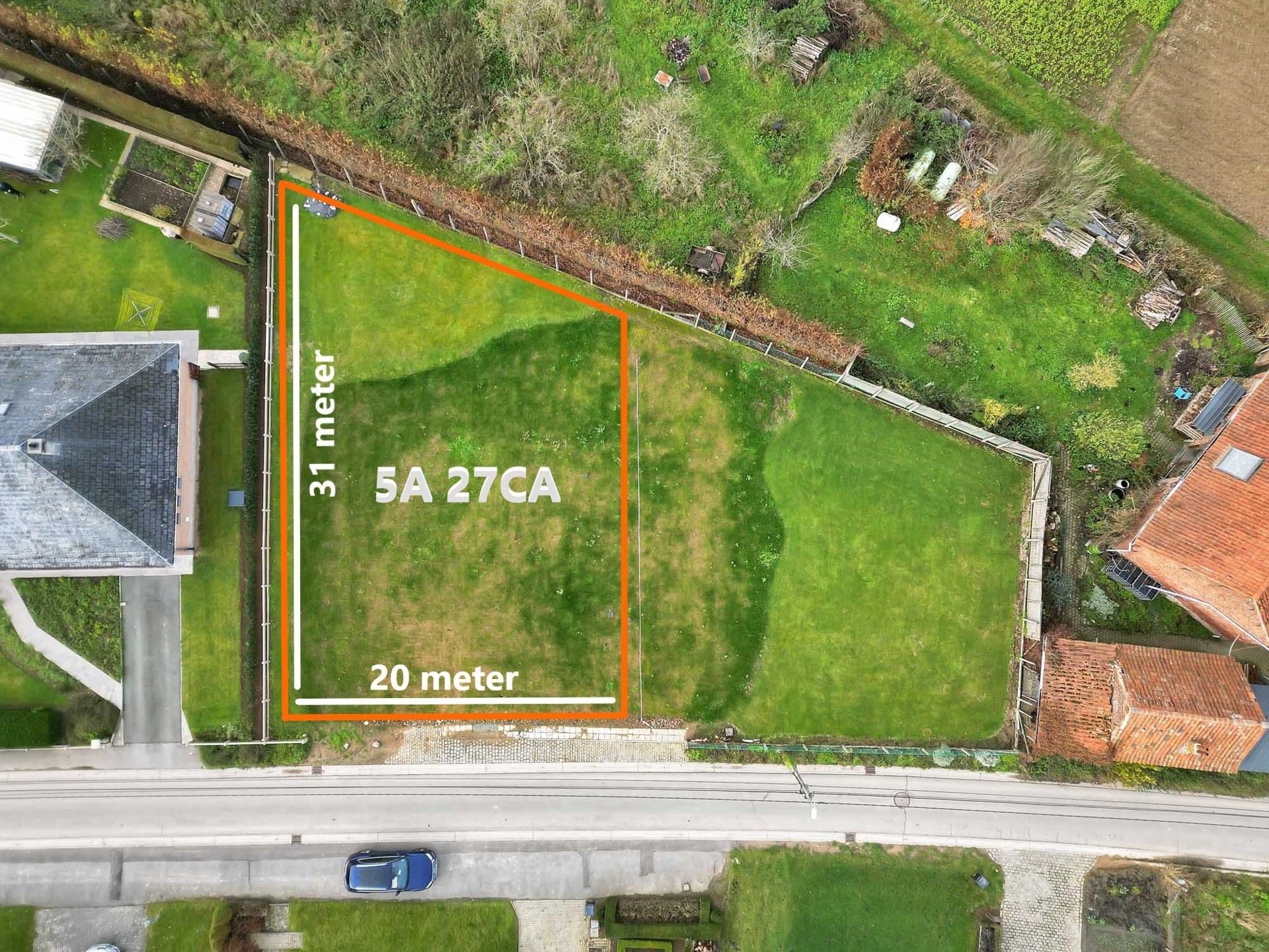 Perceel grond voor open bebouwing op 5a 27ca foto {{pictureIndex}}