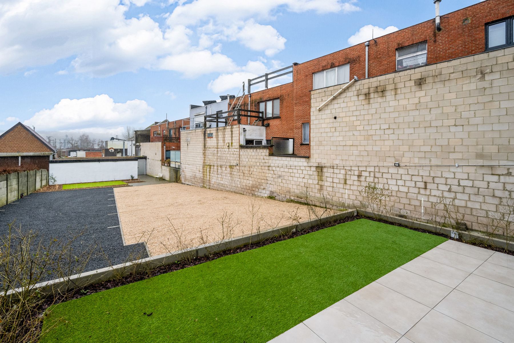 Gelijkvloers appartement met één slaapkamer foto 11