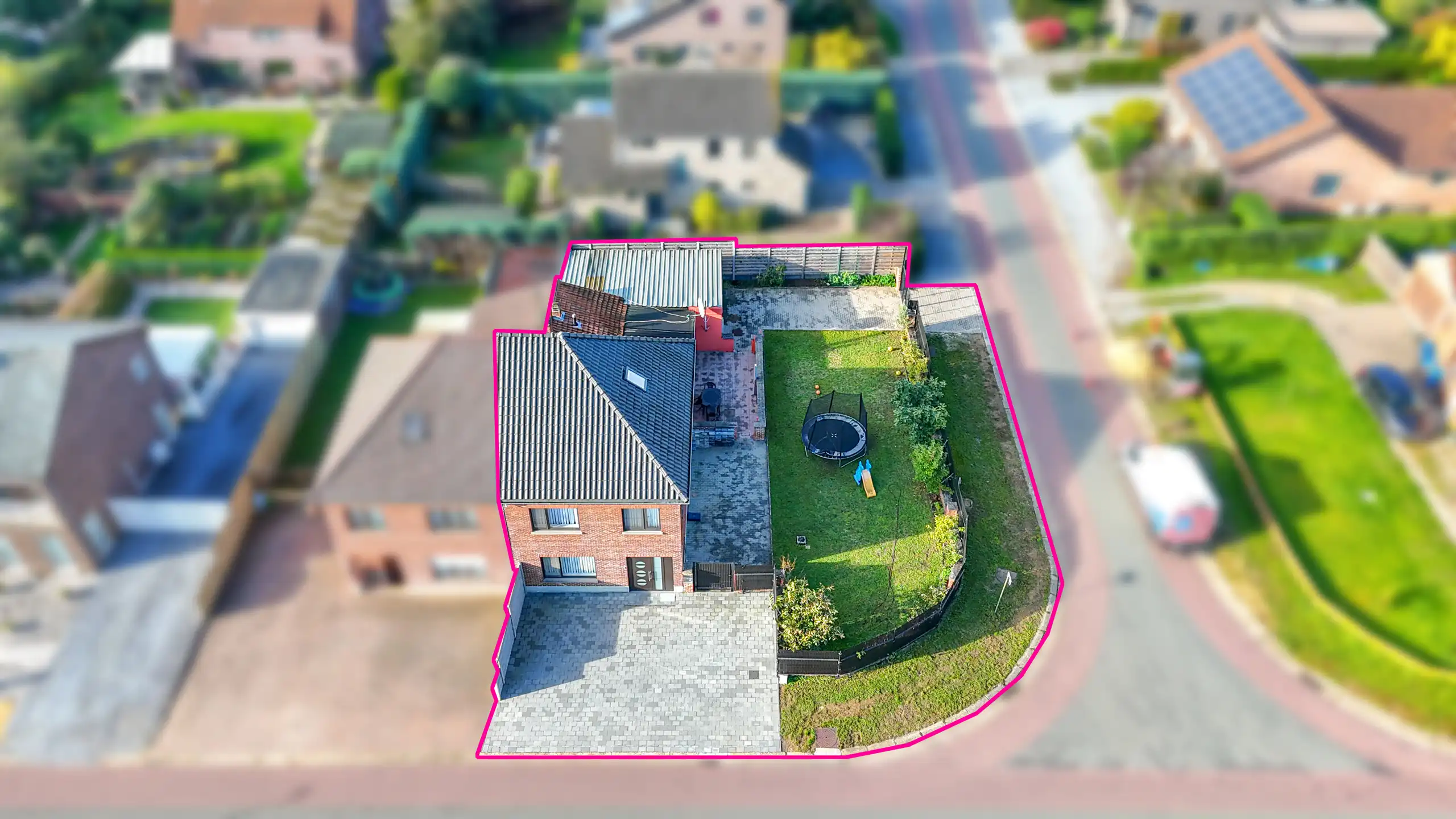 Ruime woning met 3slpk, tuin en garage op toplocatie! foto 32